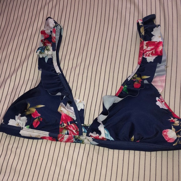 Floral bikini top - Picture 1 of 2
